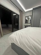 Cozy and Tranquil Rooftop Near Al Services 23