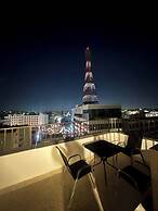 Cozy and Tranquil Rooftop Near Al Services 23