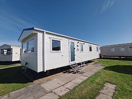 Sea Activities Golden Sands Beach Relax