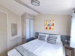 Sea Activities Golden Sands Beach Relax