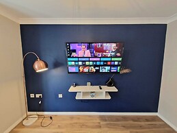 Impeccable 2-bed Apartment in Newcastle Upon Tyne