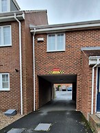 Impeccable 2-bed Apartment in Newcastle Upon Tyne
