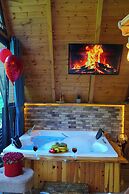 Valent Suit Bungalov