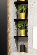 Black & Wooden Apartment by Renters