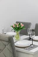 Apartment & Garden by Renters Prestige