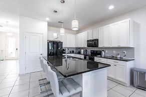 Beautiful and Cozy Home at Sonoma Resort