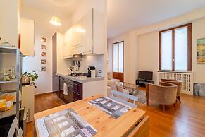 Isola Cozy Apartment by Wonderful Italy