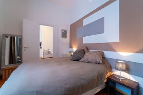 Isola Cozy Apartment by Wonderful Italy