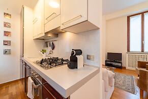 Isola Cozy Apartment by Wonderful Italy