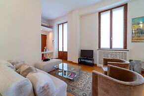 Isola Cozy Apartment by Wonderful Italy