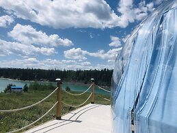 Glamping domes 4 with lake views