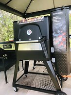 Glamping domes 4 with lake views