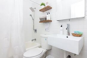 West Deco Boutique Apartments