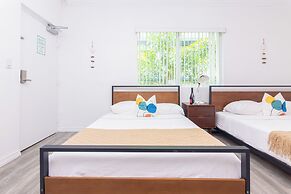 West Deco Boutique Apartments