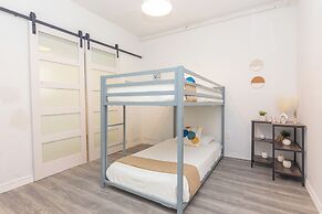 West Deco Boutique Apartments