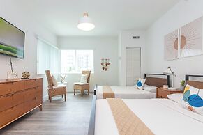 West Deco Boutique Apartments