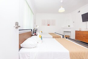 West Deco Boutique Apartments