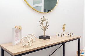 West Deco Boutique Apartments