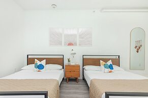 West Deco Boutique Apartments