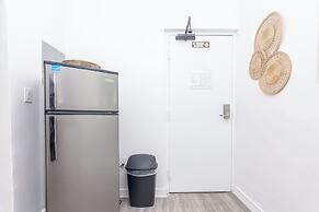 West Deco Boutique Apartments