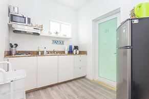 West Deco Boutique Apartments