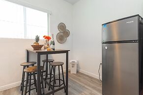 West Deco Boutique Apartments