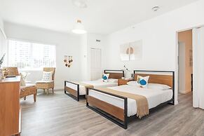West Deco Boutique Apartments