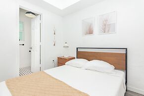 West Deco Boutique Apartments