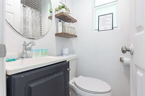 West Deco Boutique Apartments