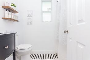 West Deco Boutique Apartments