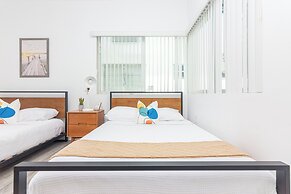 West Deco Boutique Apartments