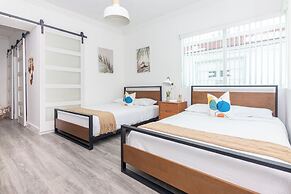 West Deco Boutique Apartments