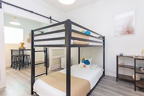 West Deco Boutique Apartments