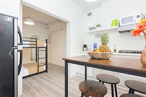 West Deco Boutique Apartments