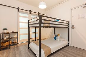 West Deco Boutique Apartments