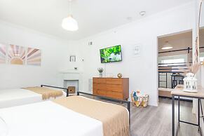 West Deco Boutique Apartments