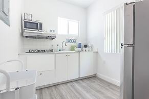 West Deco Boutique Apartments