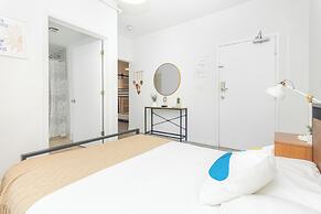 West Deco Boutique Apartments