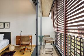 Forma Reforma by Mr. W