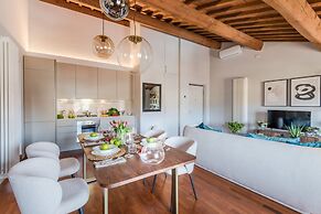 De Nobili Penthouse in Lucca