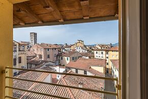De Nobili Penthouse in Lucca
