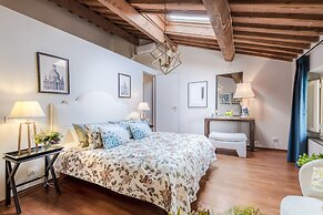 De Nobili Penthouse in Lucca