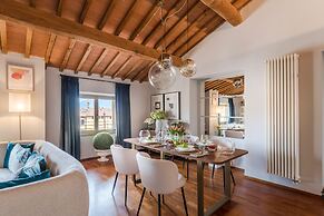 De Nobili Penthouse in Lucca