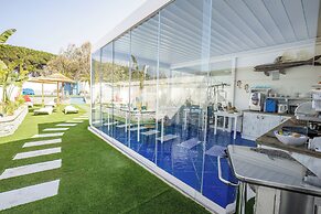 Étoiles Luxury Guest House Resort