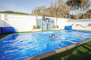 Étoiles Luxury Guest House Resort