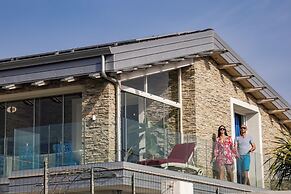 Étoiles Luxury Guest House Resort