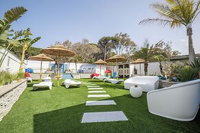 Étoiles Luxury Guest House Resort