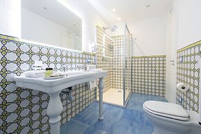 Étoiles Luxury Guest House Resort