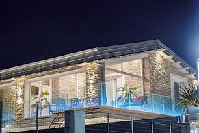 Étoiles Luxury Guest House Resort