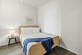 Littlefield Lofts, hosted by Placemakr - 6th Street